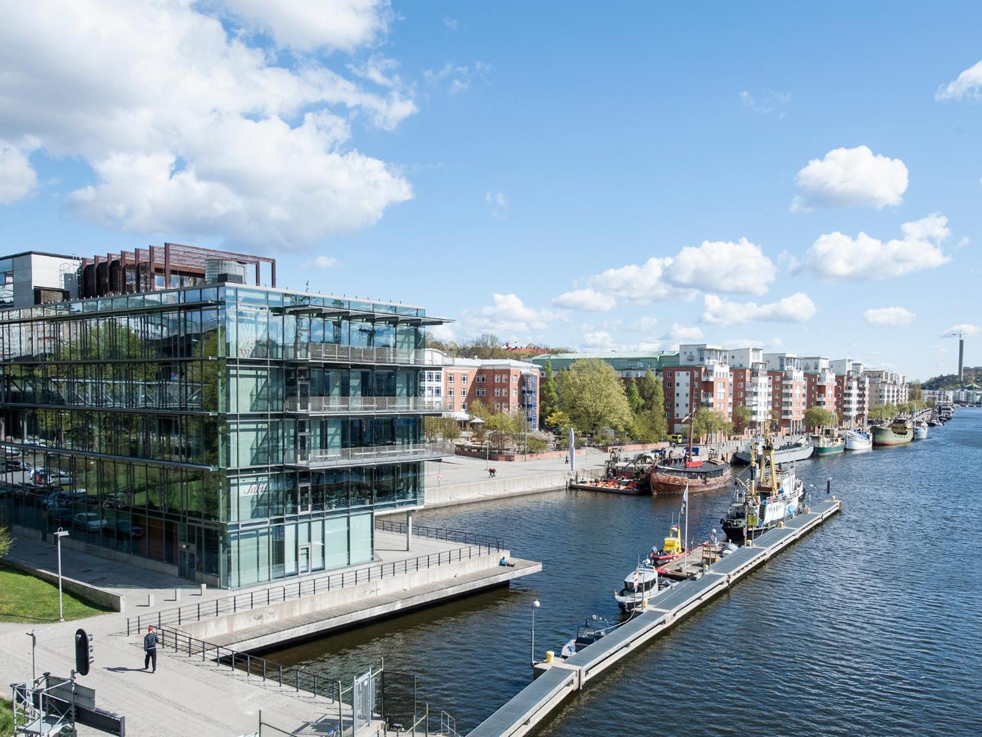 Hotel L Hammarby Sjoestad 3*